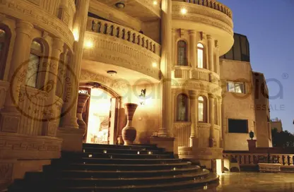 قصر - 8 غرف نوم - 8 حمامات للايجار في حي الدبلوماسيين - التجمع الخامس - مدينة القاهرة الجديدة - القاهرة