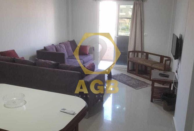 8051897 - Property Image 2