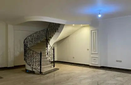 Penthouse - 5 Bedrooms - 4 Bathrooms for rent in Area C - Ganoob El Acadimia - New Cairo City - Cairo