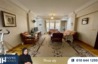 شقة - 3 غرف نوم - 2 حمامات للبيع في سموحة - حي شرق - الاسكندرية