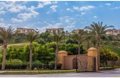 Villa - 4 Bedrooms - 4 Bathrooms for sale in Uptown Cairo Road - Al Abageyah - El Khalifa - Cairo