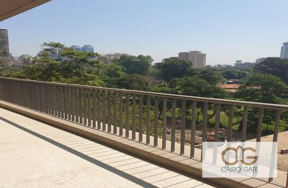Apartment - 4 Bedrooms - 3 Bathrooms for rent in El Gezirah St. - Zamalek - Cairo