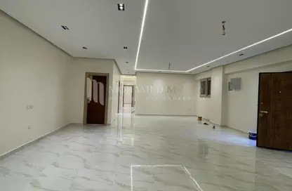 شقة - 3 غرف نوم - 3 حمامات للبيع في شارع 102 - غرب سوميد - مدينة 6 أكتوبر - الجيزة