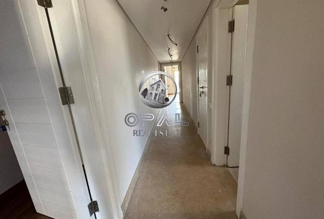 8221346 - Property Image 3