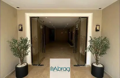 شقة - 2 غرف نوم - 2 حمامات للبيع في فيلدج ويست - كمبوندات الشيخ زايد - الشيخ زايد - الجيزة