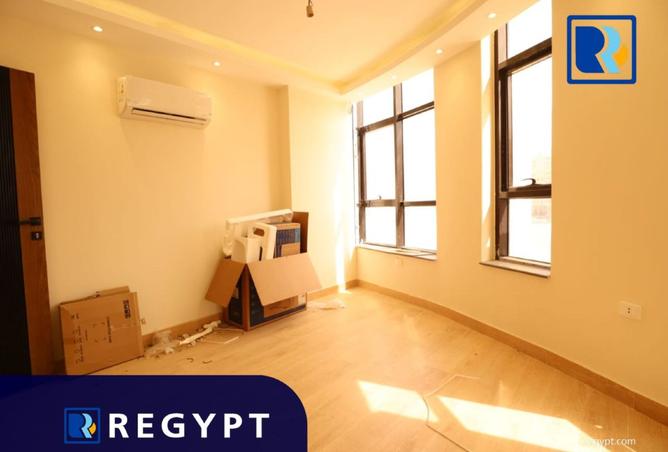 8266580 - Property Image 3