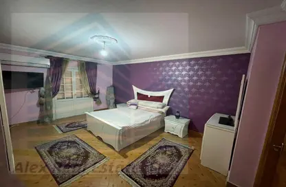 شقة - 3 غرف نوم - 2 حمامات للايجار في شارع شعراوي - لوران - حي شرق - الاسكندرية