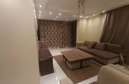 Apartment - 3 Bedrooms - 1 Bathroom for rent in Al Sheikh Al Sharawy St. - El Laselky - New Maadi - Hay El Maadi - Cairo
