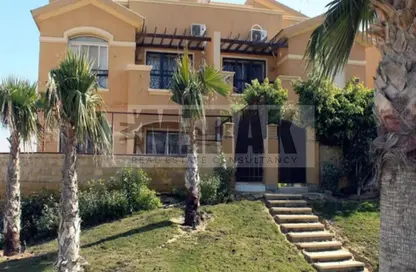 Villa - 4 Bedrooms - 5 Bathrooms for sale in Dyar Park - Ext North Inves Area - New Cairo City - Cairo