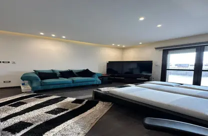 (بنتهاوس  (روف - 3 غرف نوم - 3 حمامات للبيع في 6 ويست - بيفرلي هيلز - كمبوندات الشيخ زايد - الشيخ زايد - الجيزة