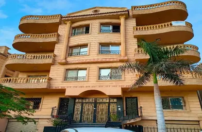 شقة - 3 غرف نوم - 3 حمامات للبيع في شارع عبد المنعم رياض - الحي المتميز - مدينة 6 أكتوبر - الجيزة