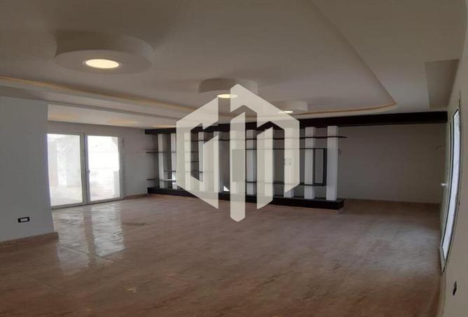 8037611 - Property Main Image
