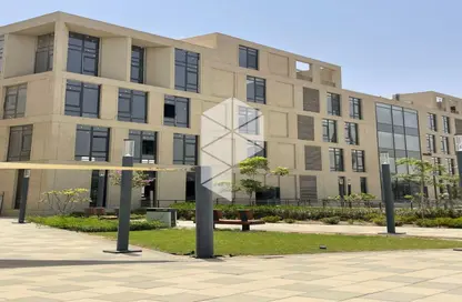 Office Space - Studio - 3 Bathrooms for rent in District 5 - 5th Settlement Compounds - The 5th Settlement - New Cairo City - Cairo