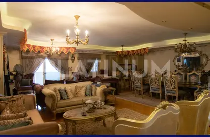 Apartment - 3 Bedrooms - 4 Bathrooms for sale in Mostafa Kamel Mosque St. - Kafr Abdo - Roushdy - Hay Sharq - Alexandria