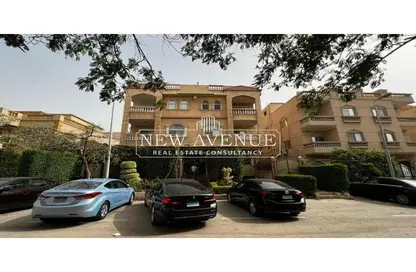 Penthouse - 4 Bedrooms - 4 Bathrooms for sale in Ganoob El Acadimia - New Cairo City - Cairo
