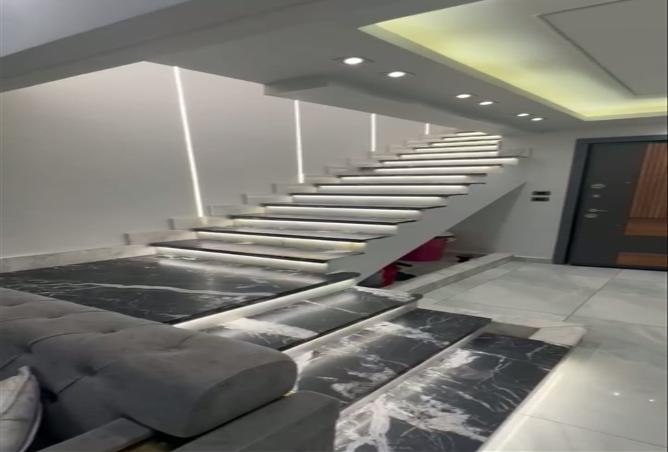 7989779 - Property Image 3