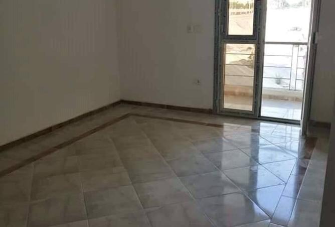 8173840 - Property Image 2