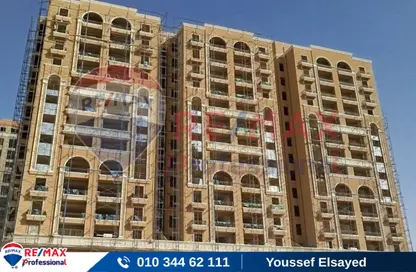 شقة - 3 غرف نوم - 2 حمامات للبيع في في مروج - سموحة - حي شرق - الاسكندرية