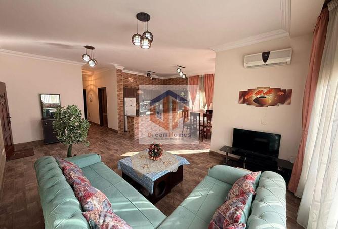 8521742 - Property Image 2