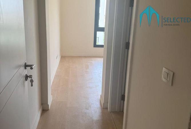 8360001 - Property Image 2