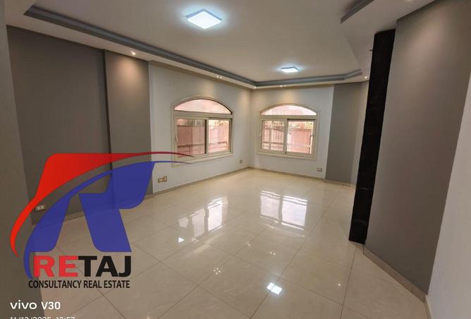 8260604 - Property Image 2