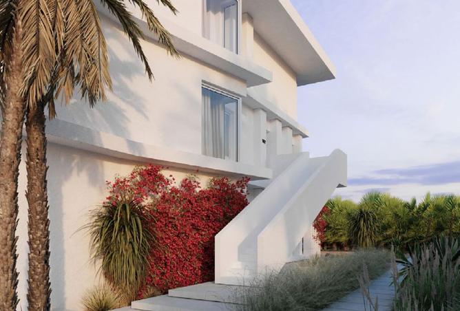 8184207 - Property Image 2