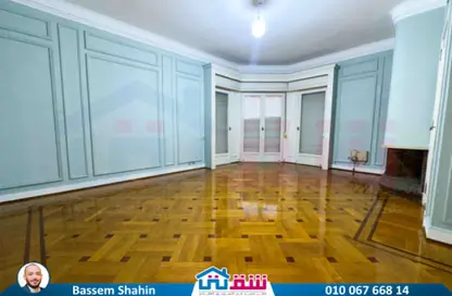 شقة - 4 غرف نوم - 2 حمامات للبيع في طريق ابو قير - رشدي - حي شرق - الاسكندرية