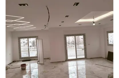 Apartment - 3 Bedrooms - 2 Bathrooms for rent in 9th District - Sheikh Zayed City - Giza