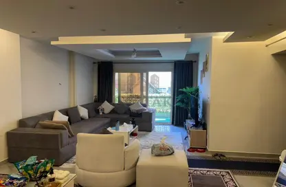 شقة - 3 غرف نوم - 2 حمامات للبيع في شارع الشهيد جلال الدسوقى - وابور المياة - حي وسط - الاسكندرية