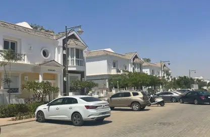 أي فيلا - 4 غرف نوم - 3 حمامات للبيع في ماونتن فيو تشيل اوت بارك - التوسعات الشمالية - مدينة 6 أكتوبر - الجيزة