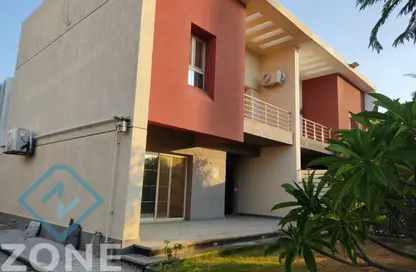 Villa - 3 Bedrooms - 3 Bathrooms for rent in Madinaty - Cairo