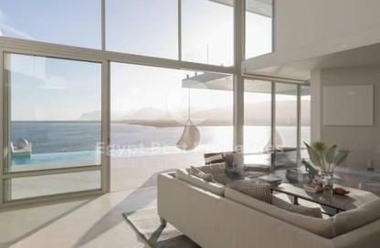 Villa - 4 Bedrooms - 7 Bathrooms for sale in Ramla Lakeside - Qesm Ad Dabaah - North Coast