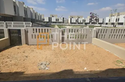 Townhouse - 3 Bedrooms - 3 Bathrooms for sale in Al Burouj Compound - El Shorouk Compounds - Shorouk City - Cairo Townhouse - 3 Bedrooms - 3 Bathrooms for sale in Al Burouj Compound - El Shorouk Compounds - Shorouk City - Cairo
