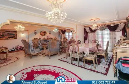 شقة - 4 غرف نوم - 2 حمامات للبيع في ميدان الكورنيش - سبورتنج - حي شرق - الاسكندرية