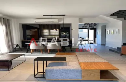 Villa - 4 Bedrooms - 4 Bathrooms for sale in Stone Park - 5th Settlement Compounds - The 5th Settlement - New Cairo City - Cairo