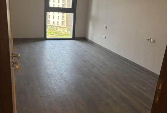 8042870 - Property Image 2