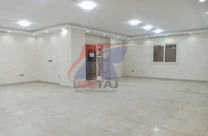 Office Space - Studio - 3 Bathrooms for rent in Mohammed Al Maqref St. - 6th Zone - Nasr City - Cairo