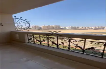 شقة - 3 غرف نوم - 2 حمامات للايجار في شارع مدرسة الريادة - سموحة - حي شرق - الاسكندرية