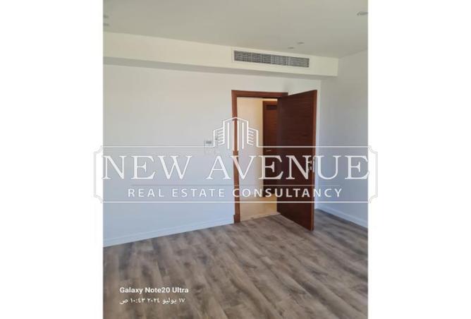 8193008 - Property Image 3