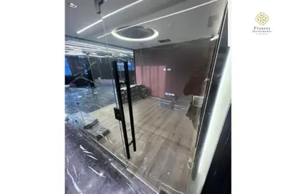 وحدة طبية - استوديو - 4 حمامات للايجار في فاميلى سيتى - المستثمرين الشمالية - مدينة القاهرة الجديدة - القاهرة