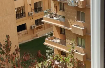 Apartment - 3 Bedrooms - 1 Bathroom for sale in Al Ashrafiya - North Investors Area - New Cairo City - Cairo