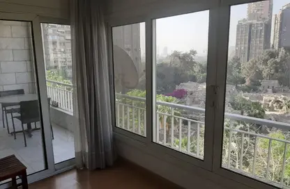 شقة - 3 غرف نوم - 3 حمامات للايجار في شارع ابن زنكي - الزمالك - القاهرة