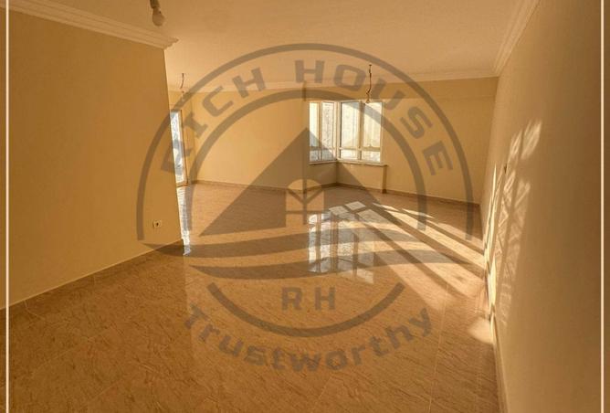 8248765 - Property Image 2