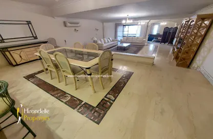 Apartment - 3 Bedrooms - 3 Bathrooms for sale in Sarayat Al Maadi - Hay El Maadi - Cairo