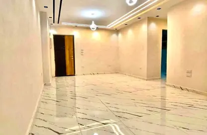 شقة - 3 غرف نوم - 1 حمام للبيع في البوابة الثالثة - منقرع - حدائق الاهرام - الجيزة