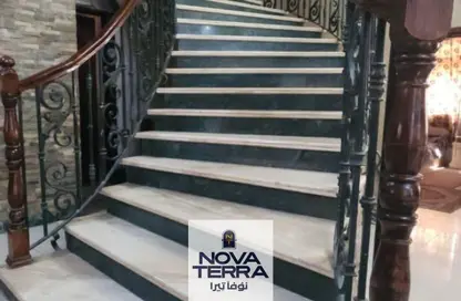 Apartment - 6 Bedrooms - 5 Bathrooms for sale in West Somid - 6 October City - Giza