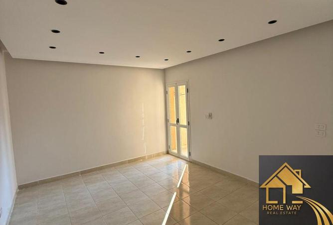 8401161 - Property Image 3