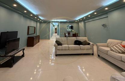 Apartment - 3 Bedrooms - 3 Bathrooms for sale in Sidi Gaber St. - Sidi Gaber - Hay Sharq - Alexandria