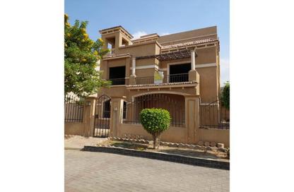 Villa - 4 Bedrooms - 2 Bathrooms for sale in Étoile De Ville - 5th Settlement Compounds - The 5th Settlement - New Cairo City - Cairo