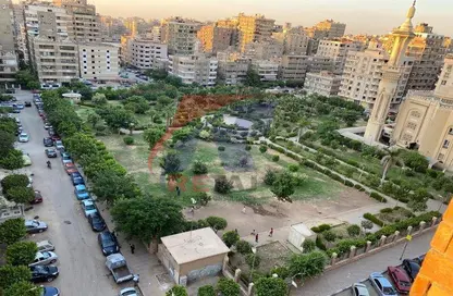 Apartment - 4 Bedrooms - 2 Bathrooms for rent in Dr Naguib Mahfouz St. - 8th Zone - Nasr City - Cairo